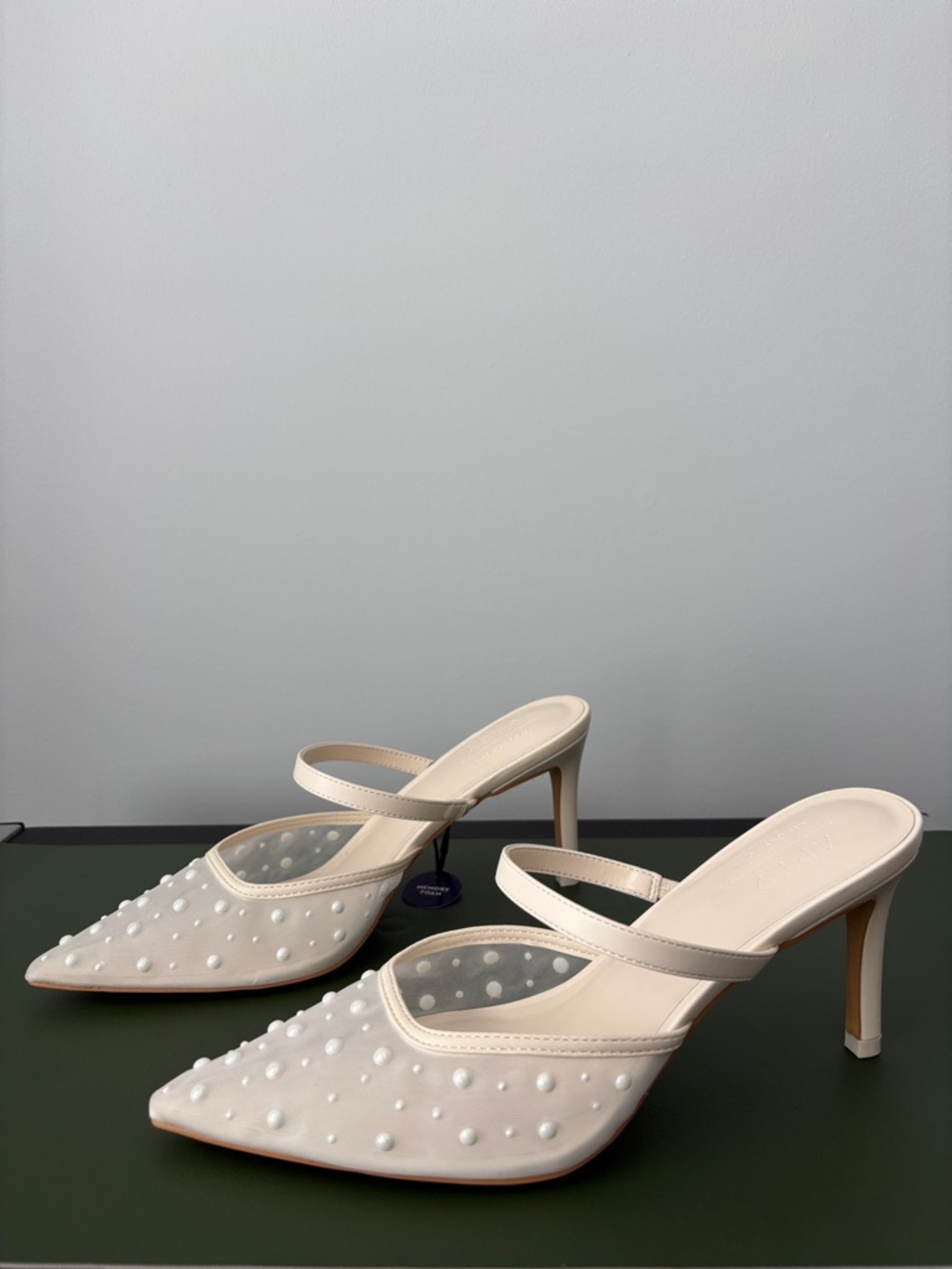 Apt. 9 Elegant Women's Pearl Heels